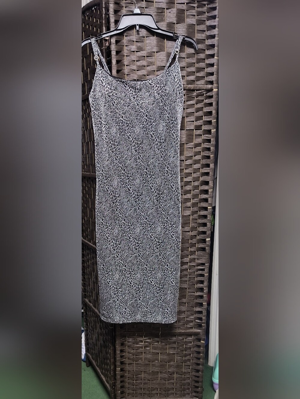 Juniors Size XL Planet Gold Black and Silver Midi Slip Dress